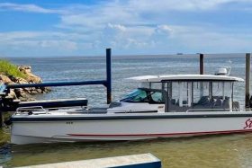 2018 Axopar 37 Sun-Top